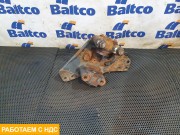 Кулак поворотный правый