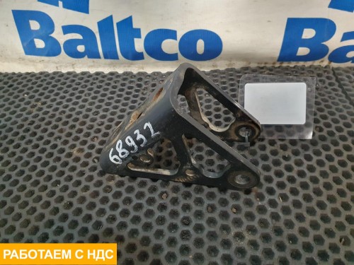 Опора переднего амортизатора кабины